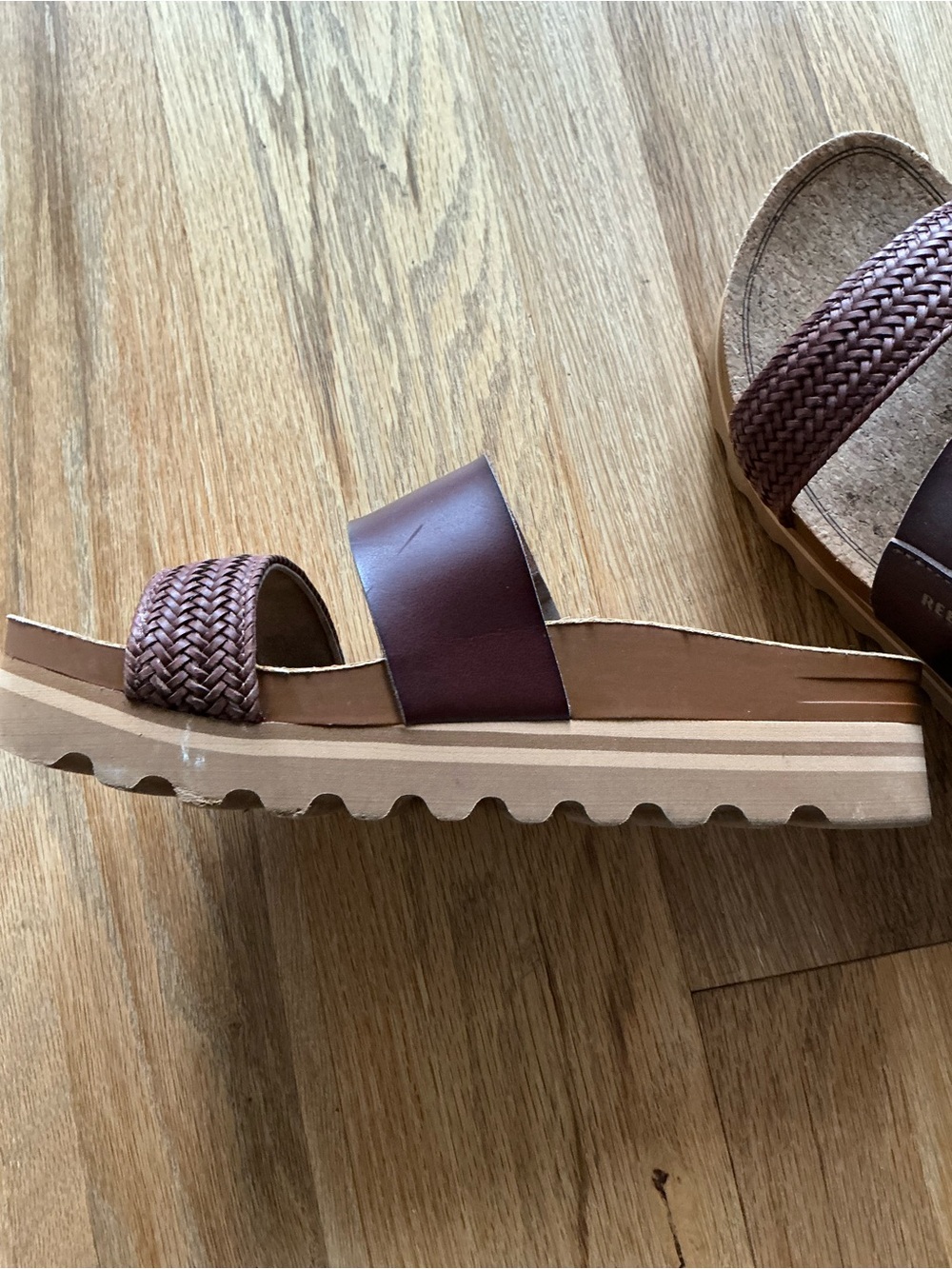 Reef Women's Brown Double-Band Platform Sandals - Picture 9 of 9